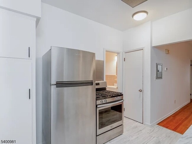 Photo - 502 Washington Ave Unit 6