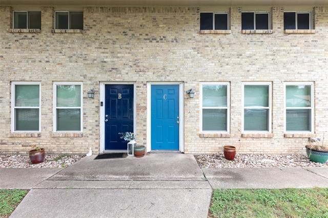 Photo - 1140 Tyra Ln