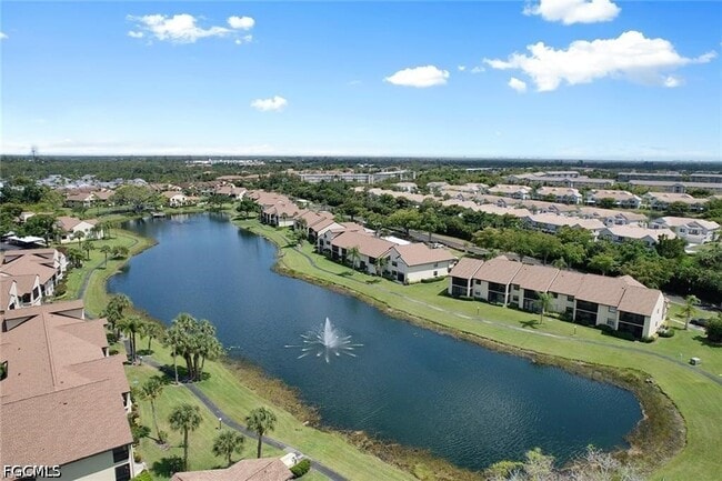 Building Photo - 8565 Charter Club Cir Unit 6