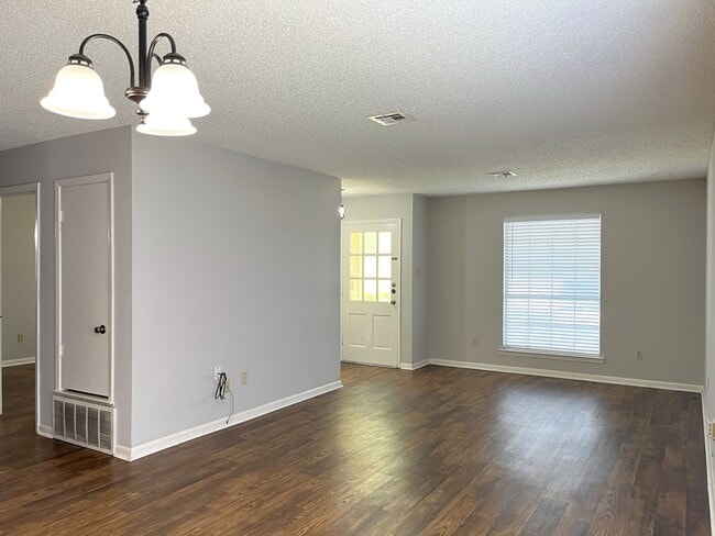 Photo - Convenient location close to shopping and Hwy 6!