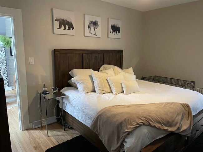 Photo - 2119 S Sherman St