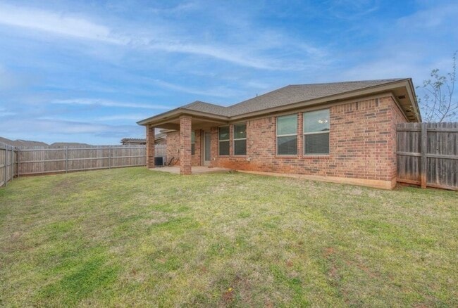 Photo - 2604 NW 185th St