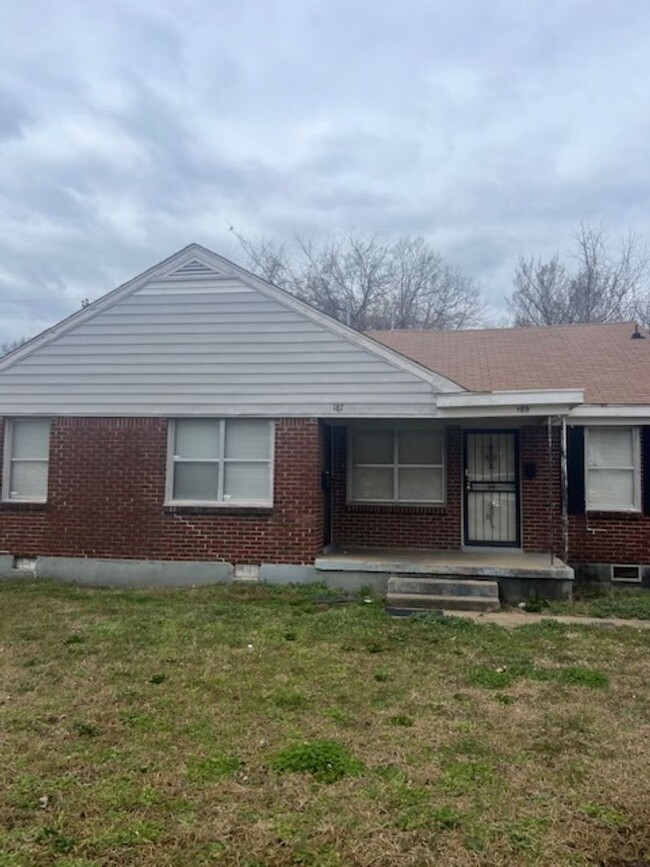 Two Bed / One Bath East Memphis Duples - Two Bed / One Bath East Memphis Duples Townhome