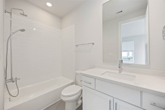 Photo - 610 Delmar St