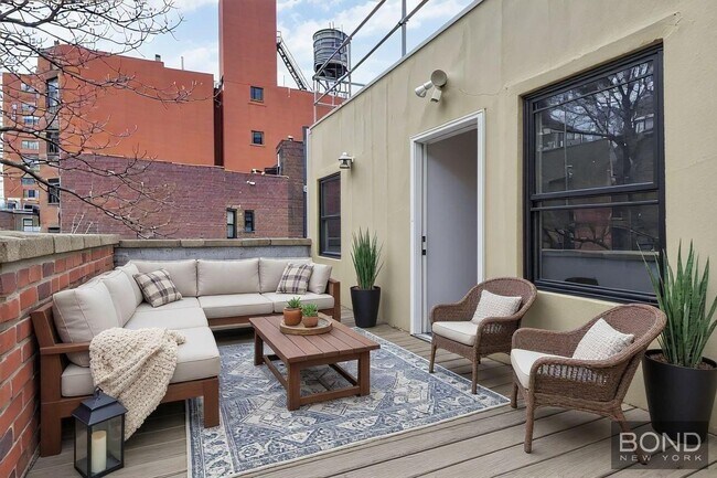 Building Photo - 145 E 26th St Unit 5B Rental
