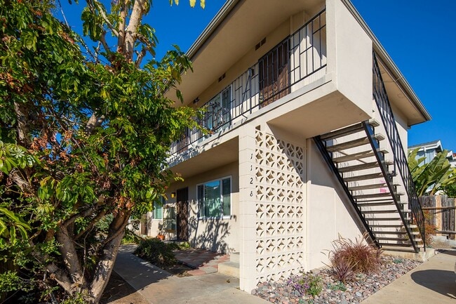1128 Felspar Street