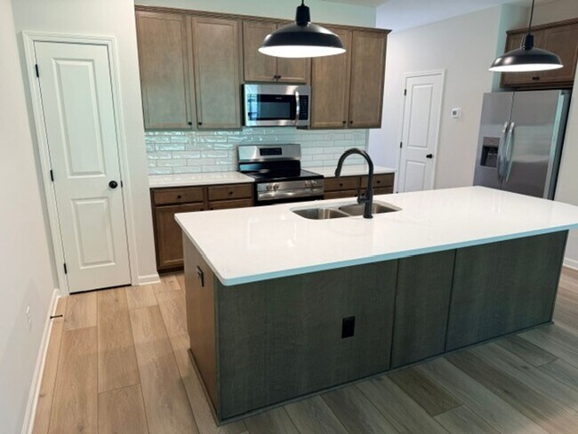 Photo - Knoxville 37931 - Brand new Townhome (2026 build) 3 Bedrooms, 2.5 baths and a 1-car garage - Cont...