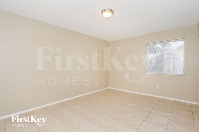 Photo - 8666 SW 14th St