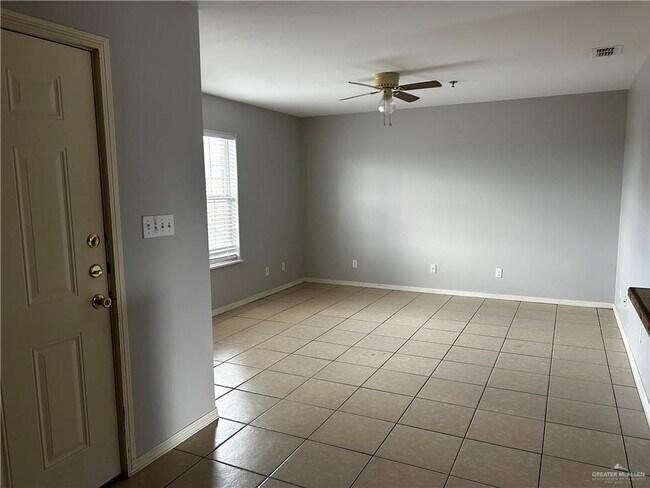 Photo - 2901 Whitewing Ave Apartamento Unidad 5