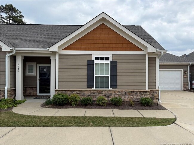 Photo - 158 Nandina Ct
