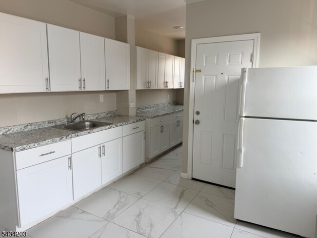 Photo - 413 Beardsley Ave