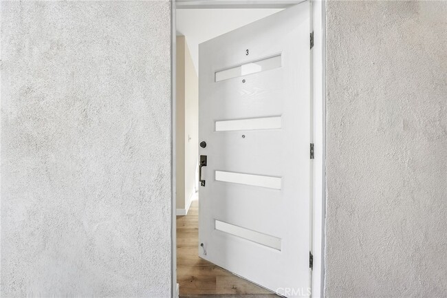 Photo - 1002 E 33rd St