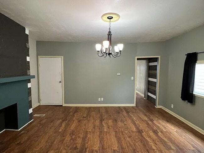 Building Photo - 603 Minnesota St Rental