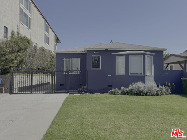 Building Photo - 12442 Short Ave Rental