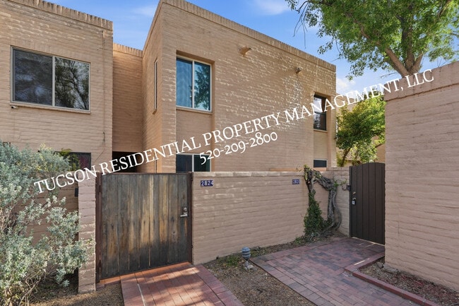 Photo - 2824 E Sierra Vista Rd