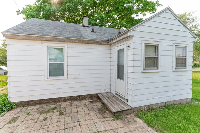 Photo - 2816 Hanson St