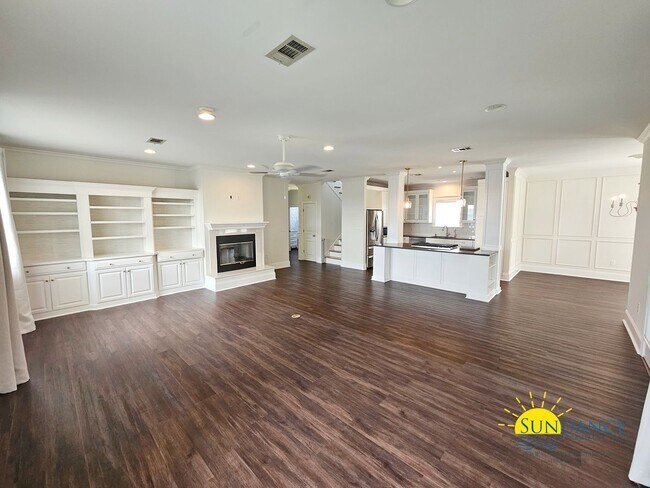 360 Tradewinds Dr