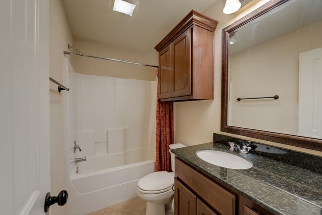 Photo - August Pre-Lease!! Beautiful 5 Bedroom Dup...