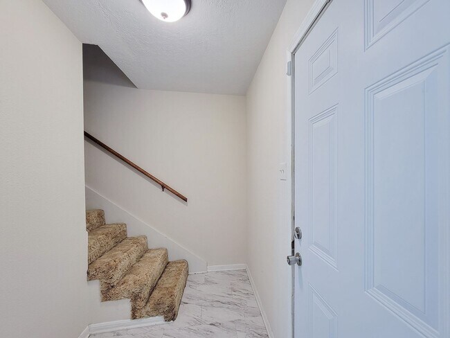 Photo - 2 BEDROOM 2.5 BATH TOWNHOME IN HUMBLE