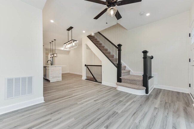 Photo - 3108 Brighton St