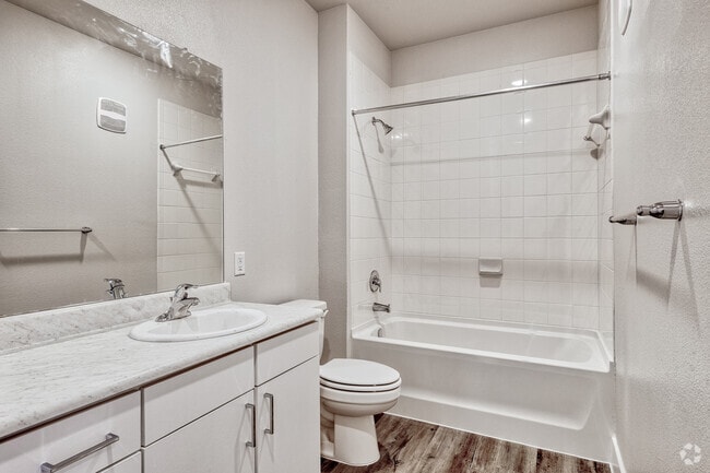 1HAB, 1BA - 656 ft²