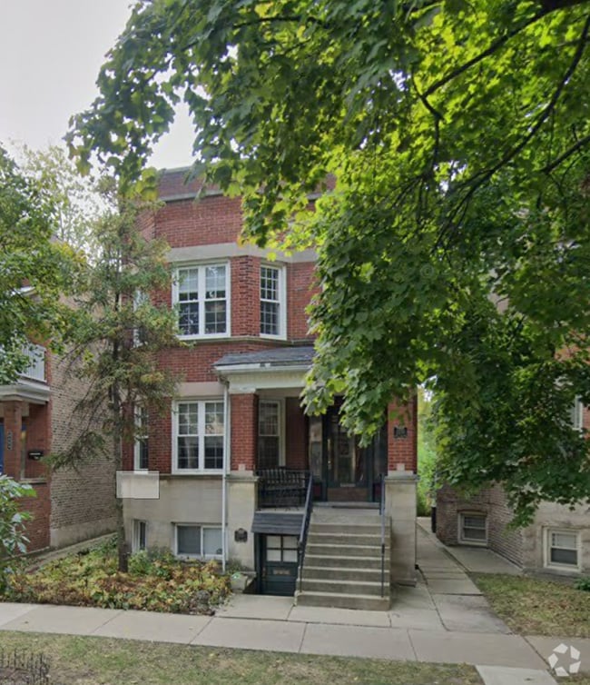 Building Photo - 2255 W Leland Ave Unit 2 Rental