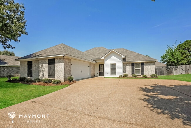 Photo - 170 Harvey Cir