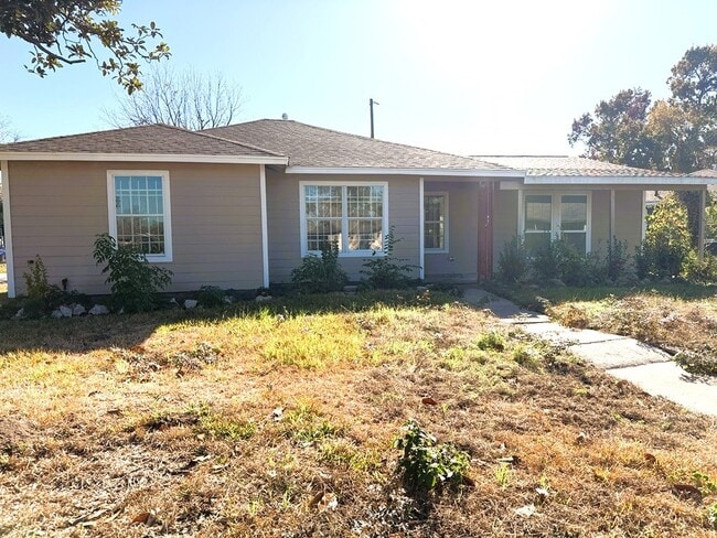 Building Photo - 7430 Claiborne St