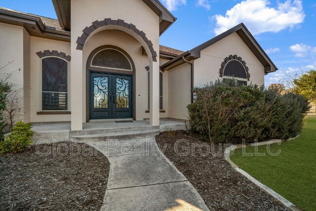 Photo - 7033 Robin Hood Way