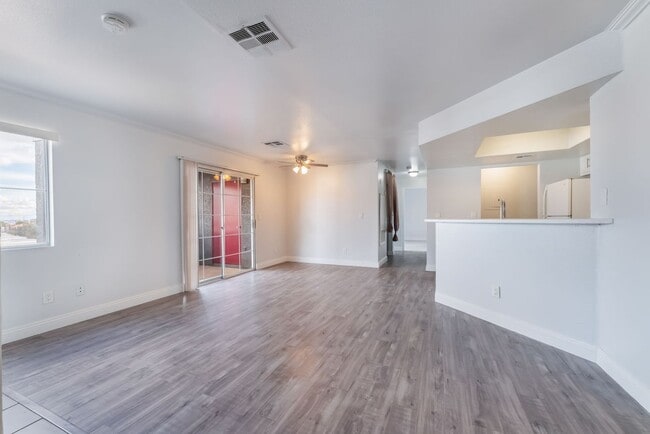 Photo - Beautiful fully upgraded 2bd/2ba condo in Boca Park available for immediate move-in! Unit 2177