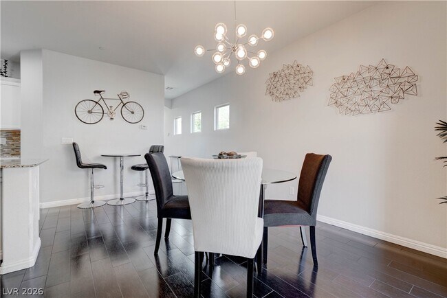 Photo - 48 Jasmine Point St