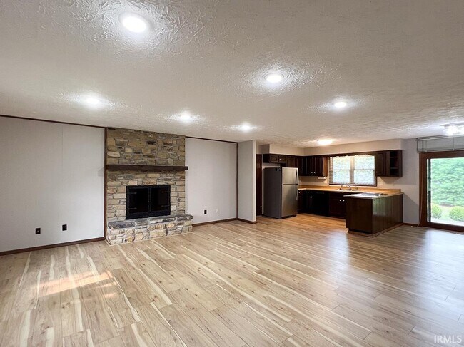 Photo - 1633 Greenfield Ct