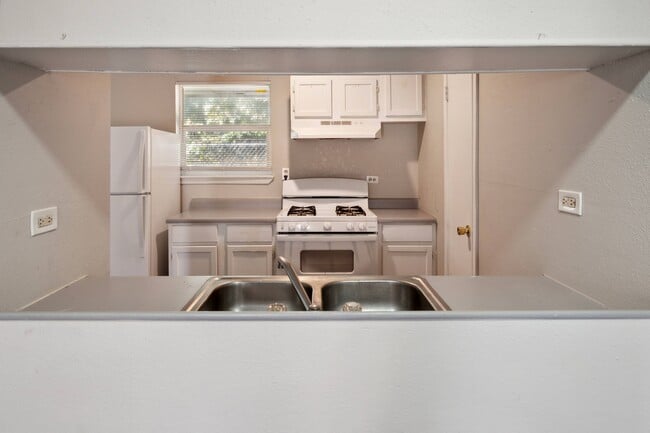 Photo - Summit at Orton Hill & Plaza Drive