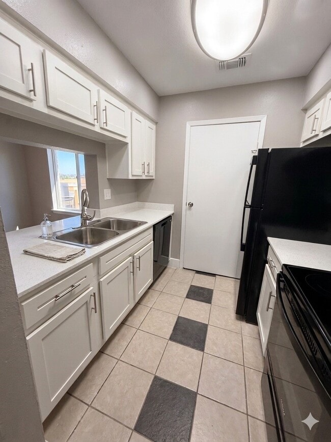 Building Photo - 12611 Ashford Meadow Dr Unit D