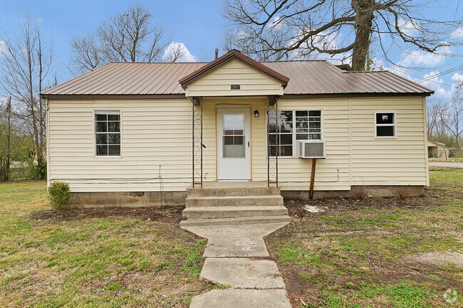 Building Photo - 4010 Ennis St Rental