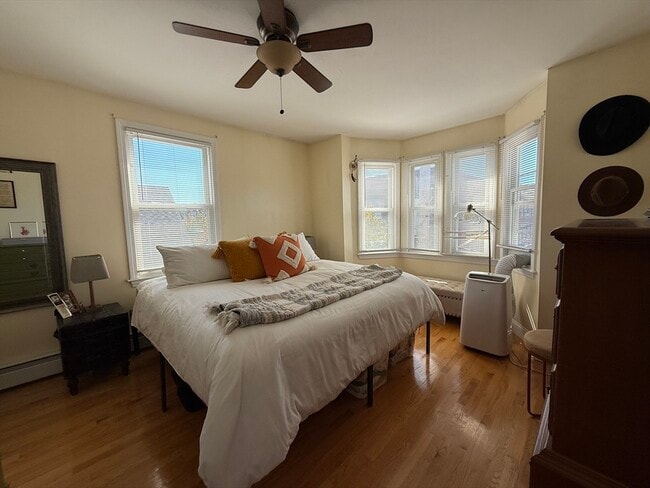 Building Photo - 15 Bonair St Unit C Rental