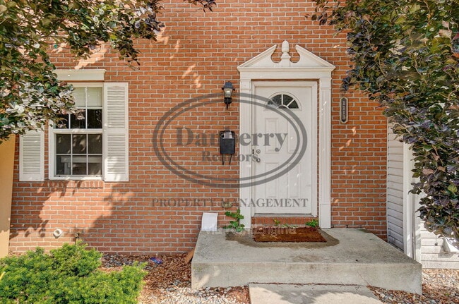 Photo - 1113 N Byrne Rd