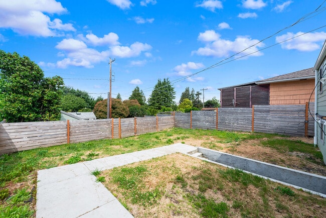 Photo - 8717 16th Ave SW