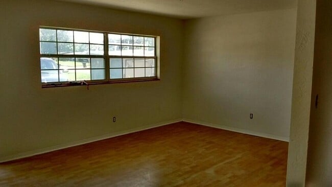 Photo - Newly Remodeled 3BR Home in Coquina Key – Large Yard with Dual Side Access