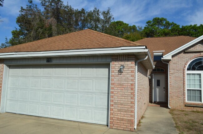 Photo - 118 Meadow Woods Ln