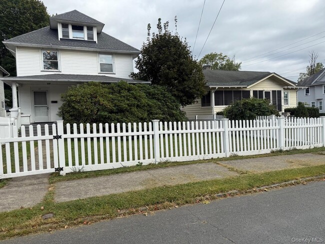 Photo - 37 Watkins Ave