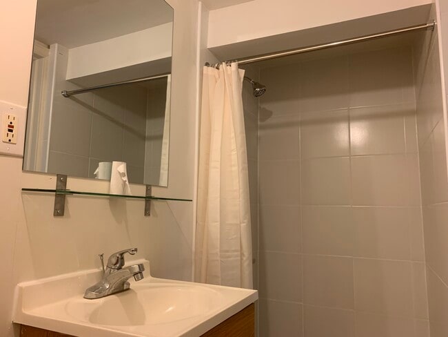 Photo - 4638 194th St