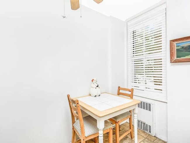 Photo - 5601 Riverdale Ave