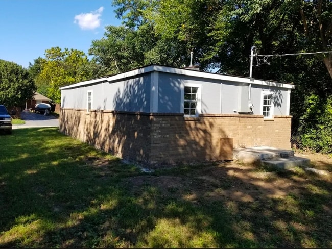 Photo - 606 SE 14th St