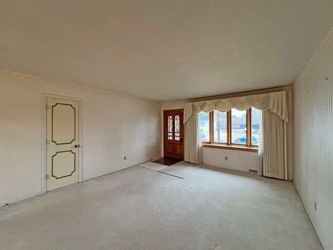 Photo - 4 Bedroom, 2 Bathroom Brick Ranch Home For Lease in Peoria, IL