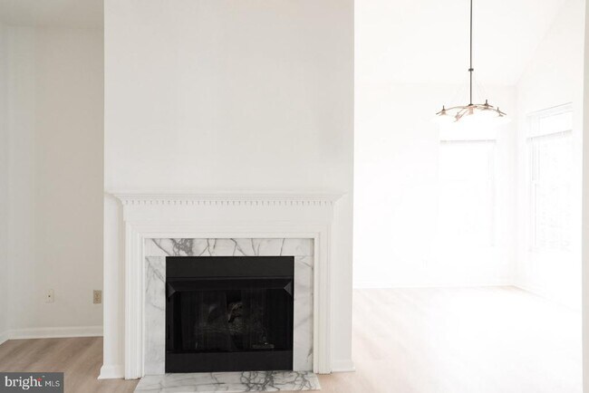 Photo - 46628 Drysdale Terrace Unit 302