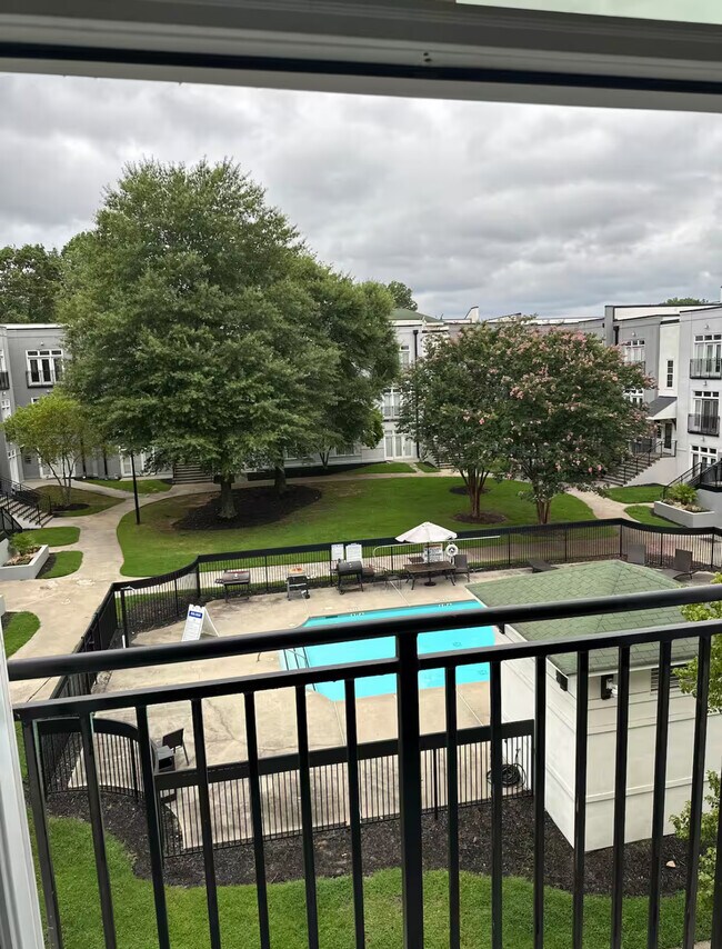 Photo - 502 Pryor St SW Unit 309