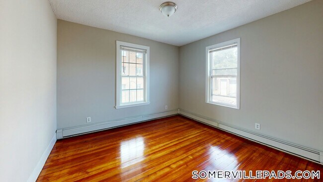 Photo - 280 McGrath Hwy Unidad 2