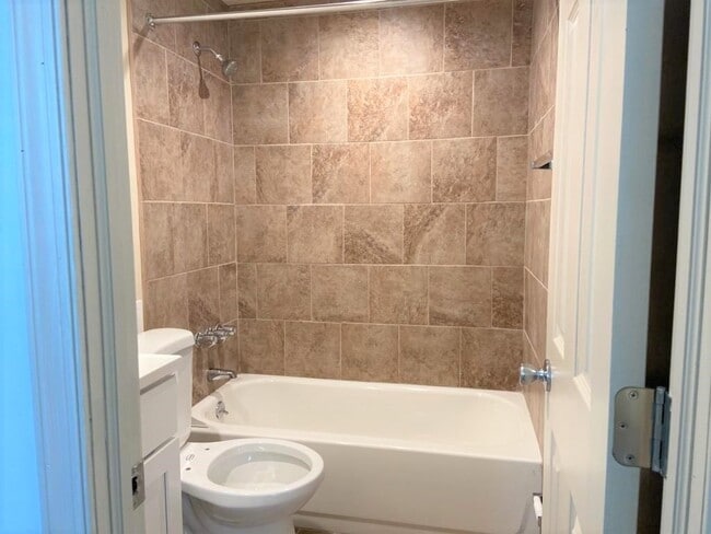 Bensalem Commons Apartments