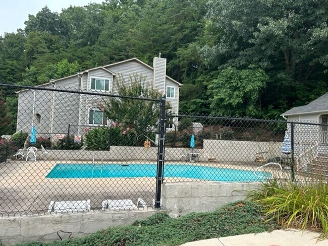 6131 Old Plank Rd